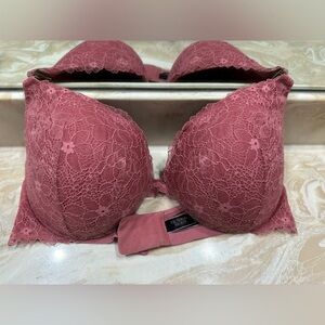 Victoria Secret Very Sexy Uplift Plunge Bra 38DD